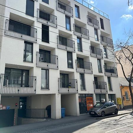 Mickey Apartment Old Town Bratislava Exteriör bild
