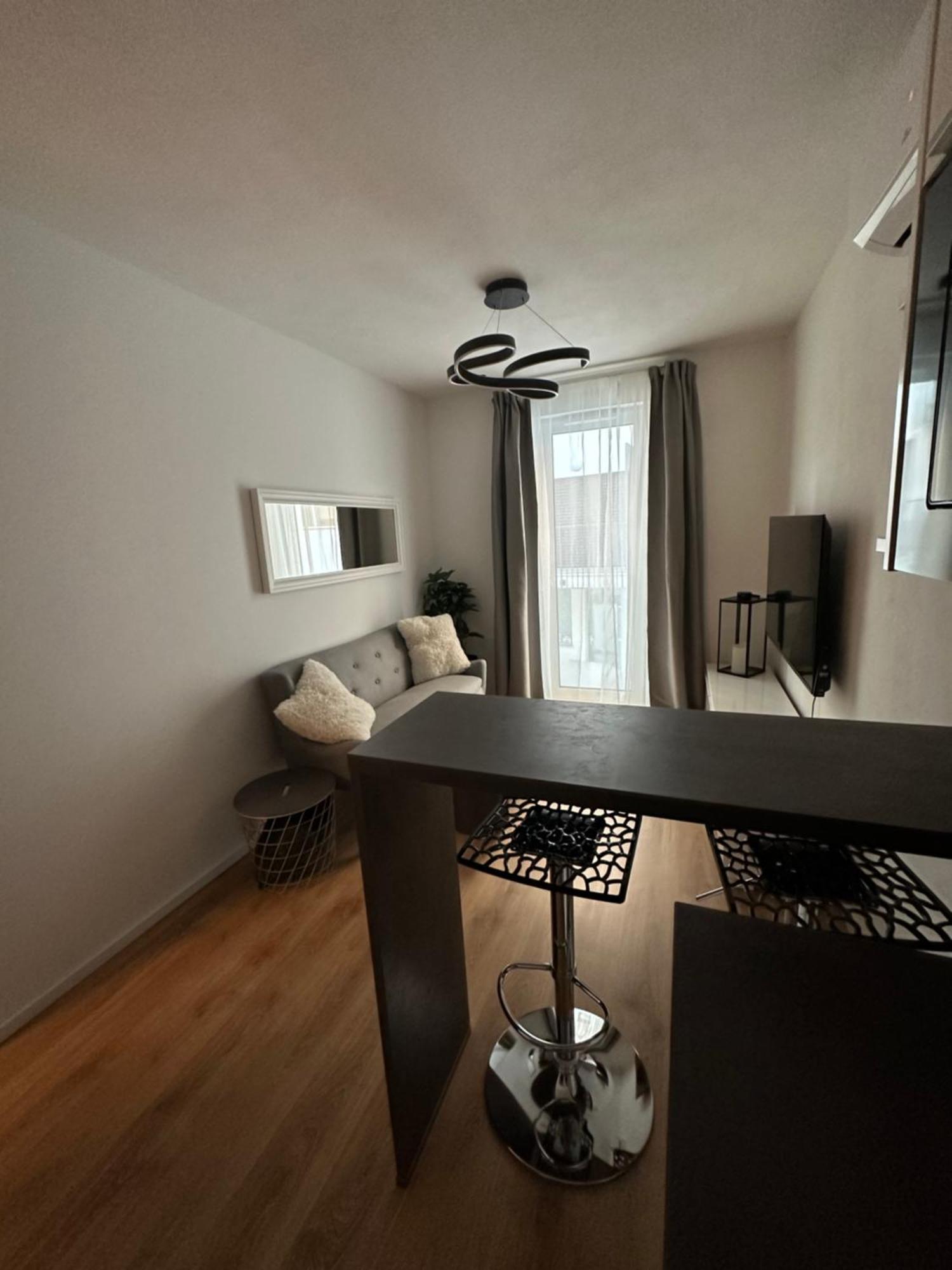 Mickey Apartment Old Town Bratislava Exteriör bild